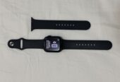 Apple Series 8 45mm Watch with GPS with 6 bands