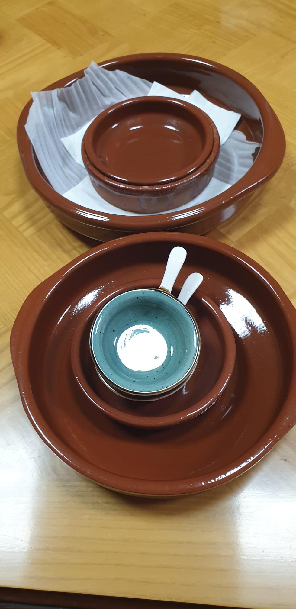 Fine porcelaine dinner set and cookware