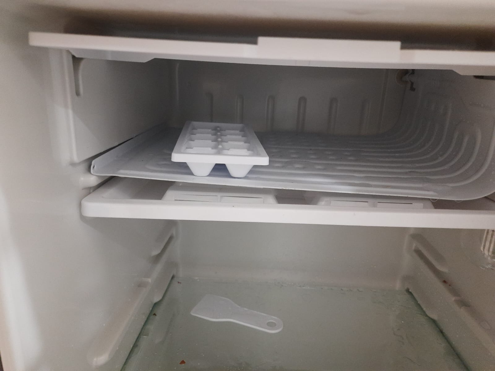 Fridge / Refrigerator for sale @325/-QAR